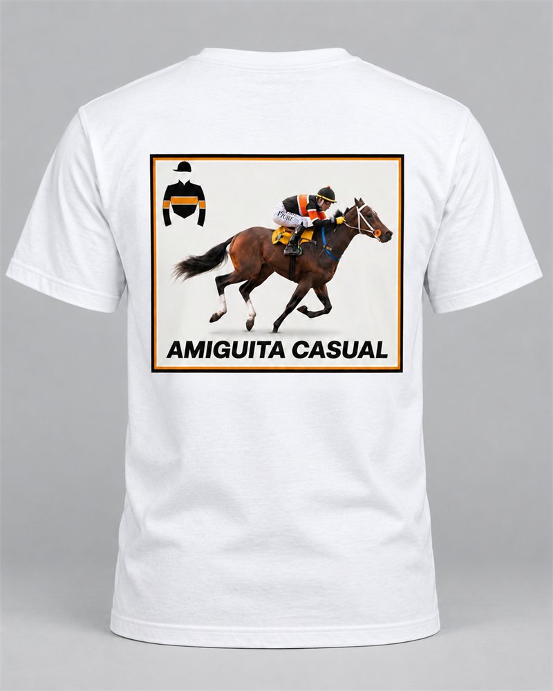 Mockup de remera personalizada: Amiguita Casual